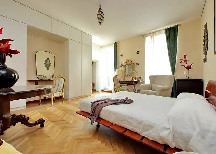 Apartman On The Steps