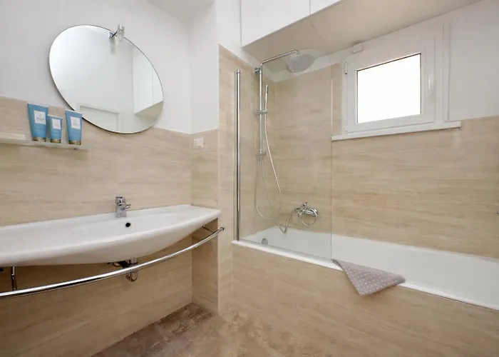 On The Steps Apartman *